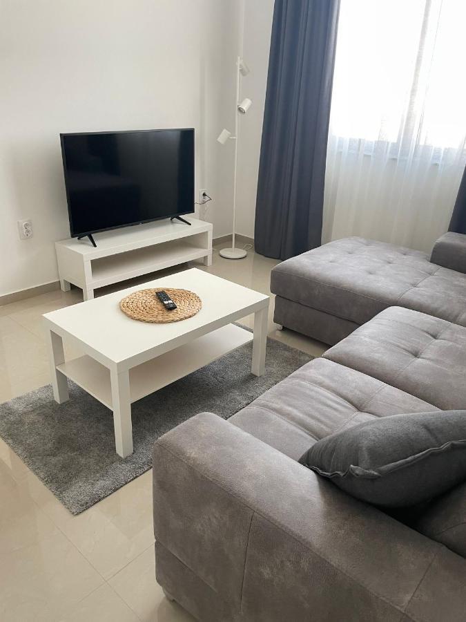 Morpheus Apartmani Sremska Mitrovica Eksteriør bilde